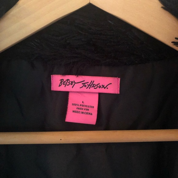 Betsey Johnson faux fur vest, Size L - Picture 3 of 4